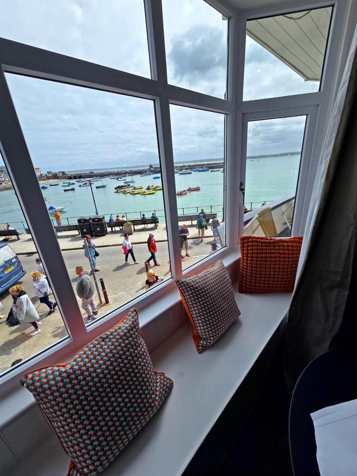 Apartment Premier 4 - Stunning Suite, Beautiful Sea Views