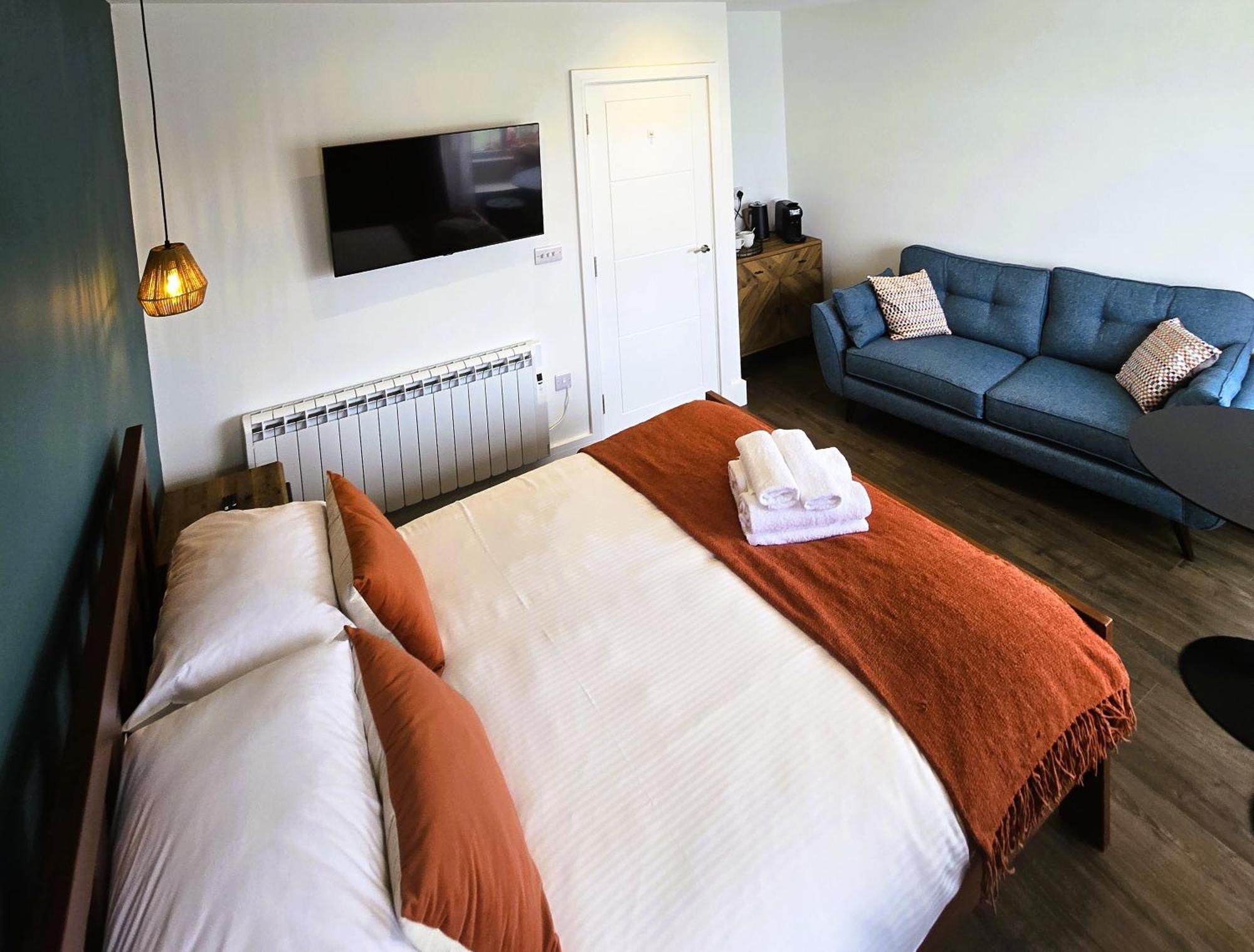 Premier 4 - Stunning Suite, Beautiful Sea Views Apartment
